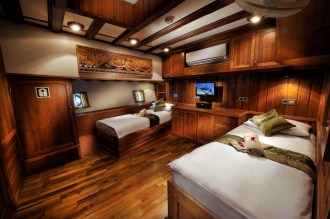 Twin Cabin.