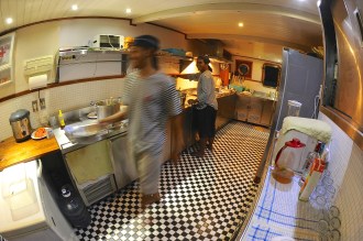 Gourmet cuisine fitting of such a yacht.