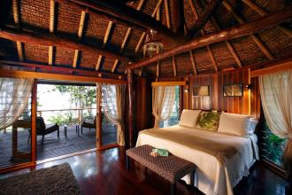 Ocean Tropical Bure.