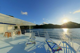 Sun Deck Undersea Hunter.