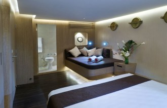 Superlux Cabin