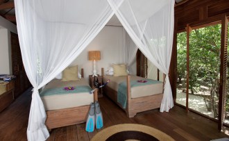 Kipila Private Villa Twin Bedroom.