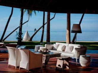 Dedon furniture can be found throughout.