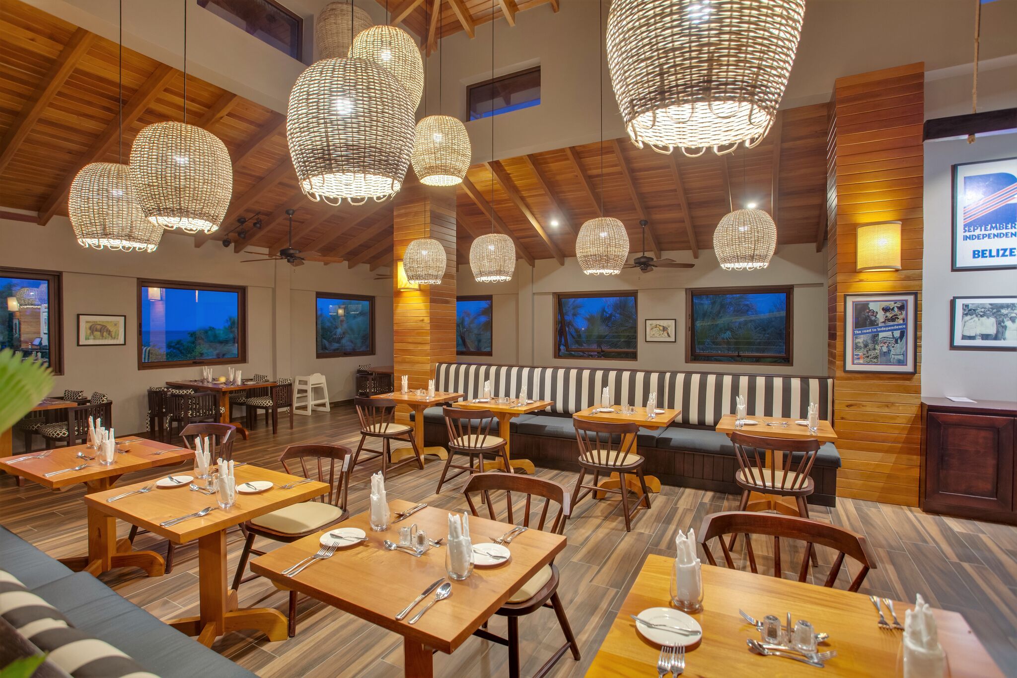 1981 Restaurant_preview