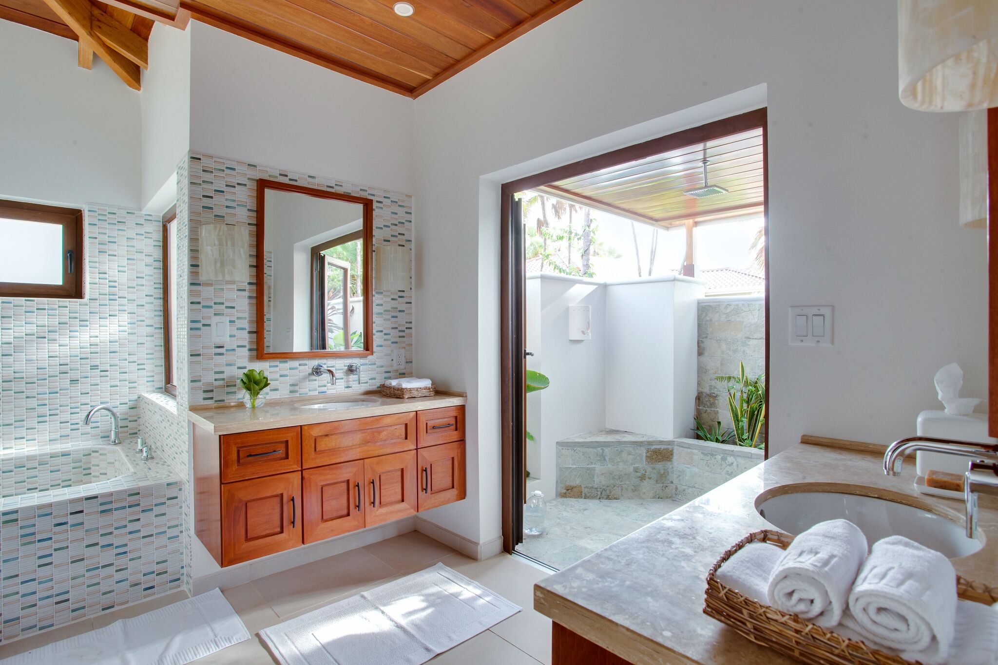 20160628ccpbz00_naia-interiors-1044_preview